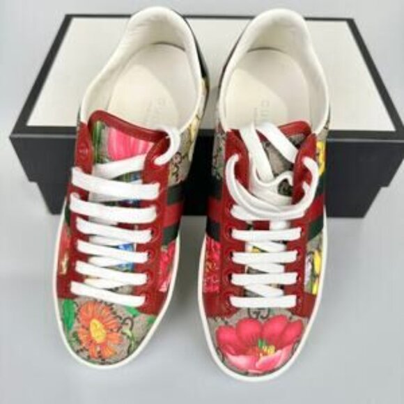 NIB Authentic Gucci flora print low-top sneakers - Picture 5 of 12